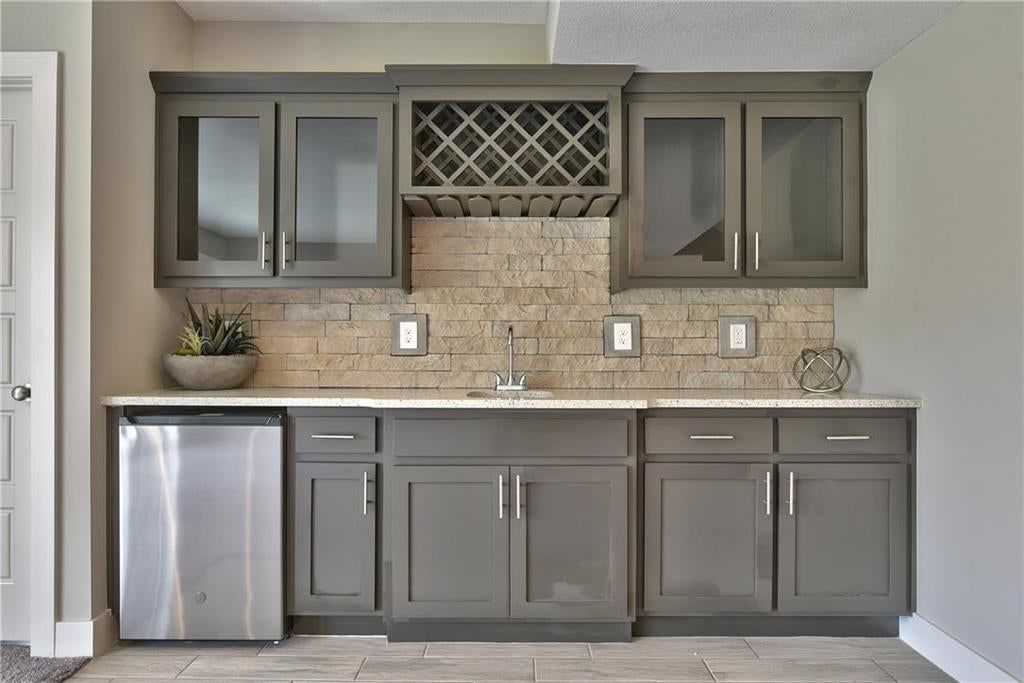 2284 Wabash Street — photo 47