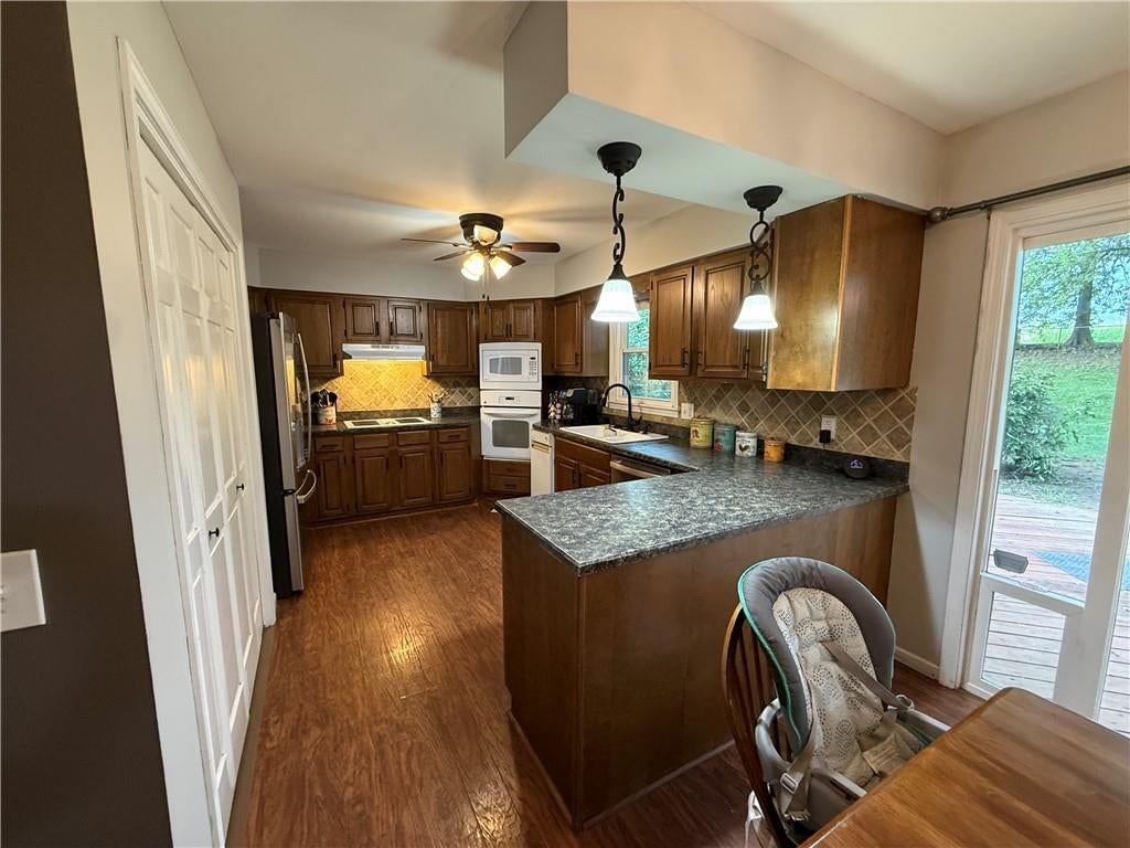 3515 Emerald Lane — photo 11