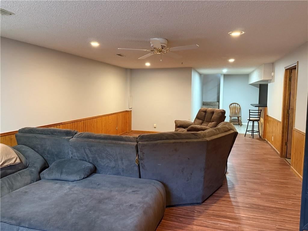 3515 Emerald Lane — photo 17