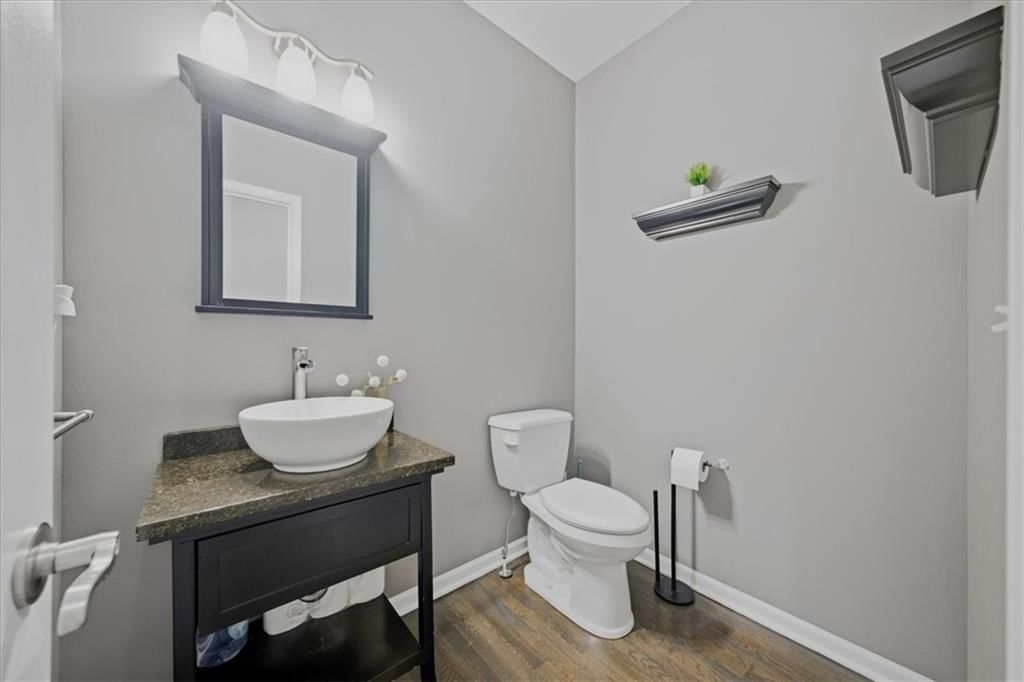 13701 Gillette Street — photo 10