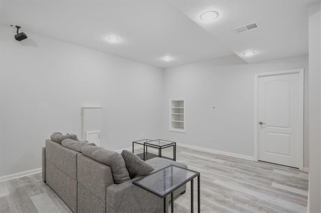 13701 Gillette Street — photo 24