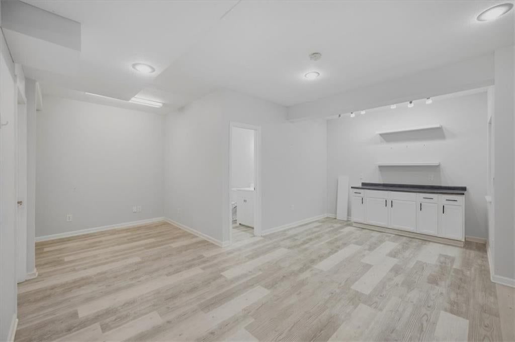 13701 Gillette Street — photo 25