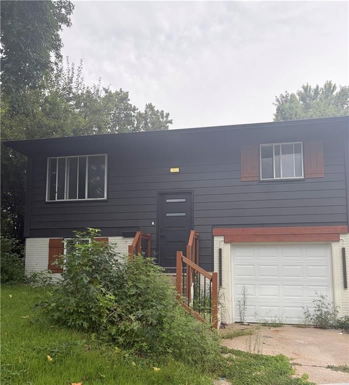 8632 E 97th Terrace, Kansas City, MO