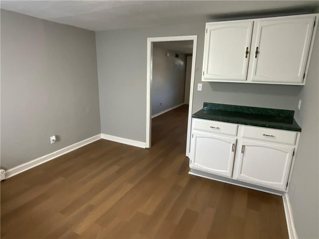 1053 Locust Street — photo 8