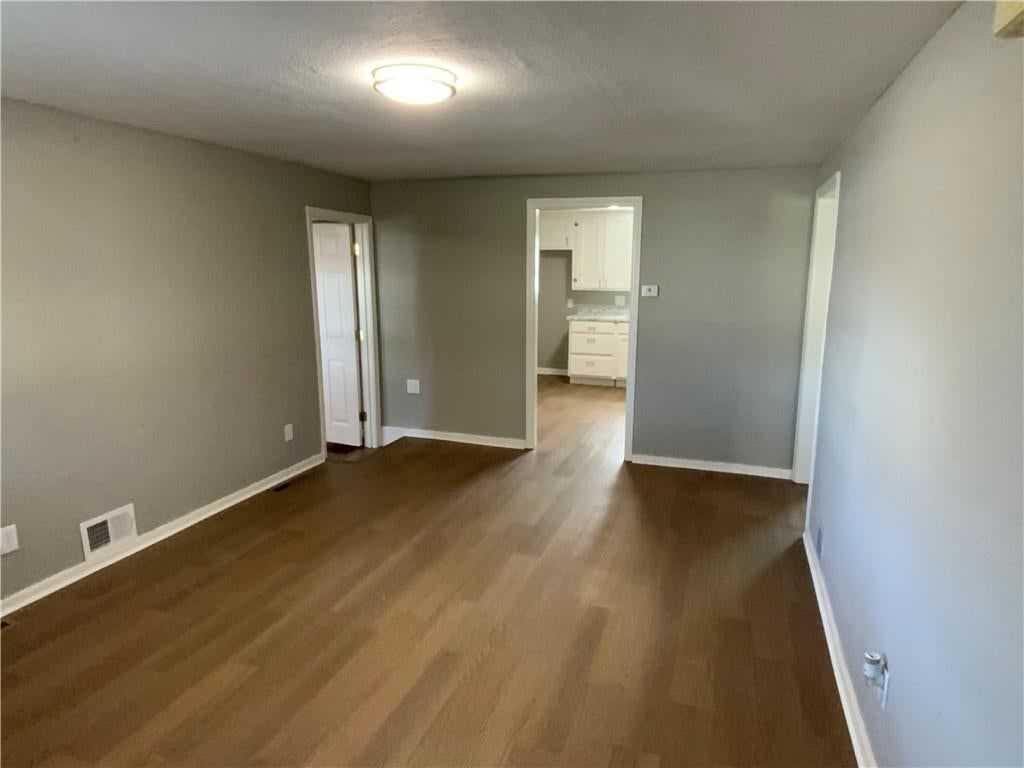 1053 Locust Street — photo 16