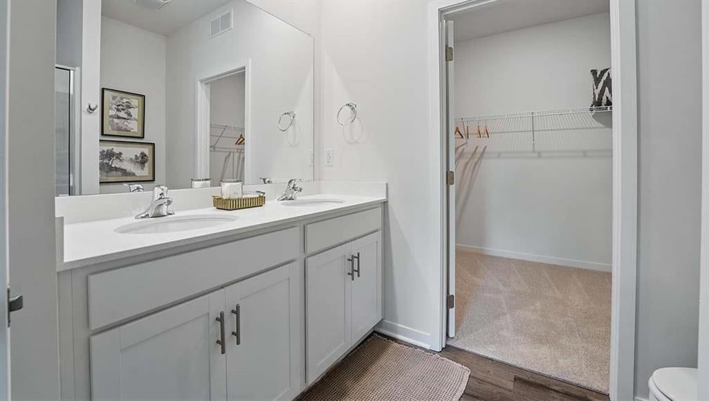 21800 Vinci Circle — photo 16