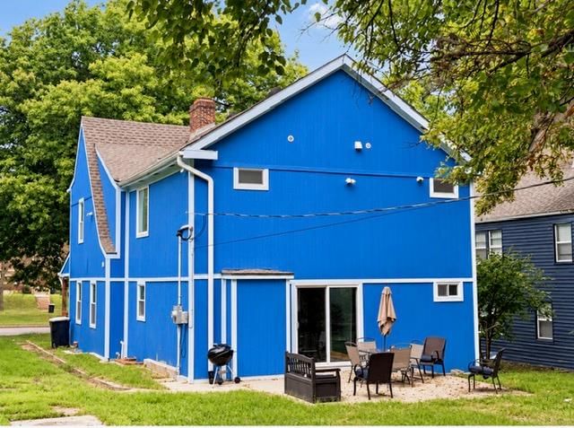 Photo 7 of 74 - 5417 Paseo Boulevard, Kansas City, MO 64110