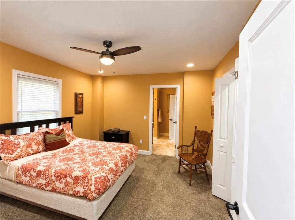 Photo 26 of 74 - 5417 Paseo Boulevard, Kansas City, MO 64110