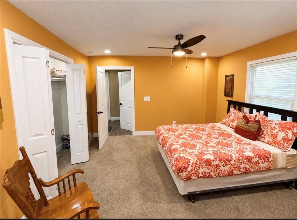 Photo 27 of 74 - 5417 Paseo Boulevard, Kansas City, MO 64110
