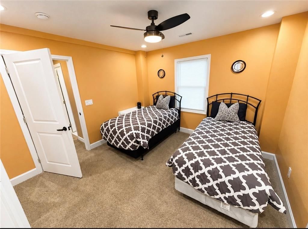Photo 63 of 74 - 5417 Paseo Boulevard, Kansas City, MO 64110