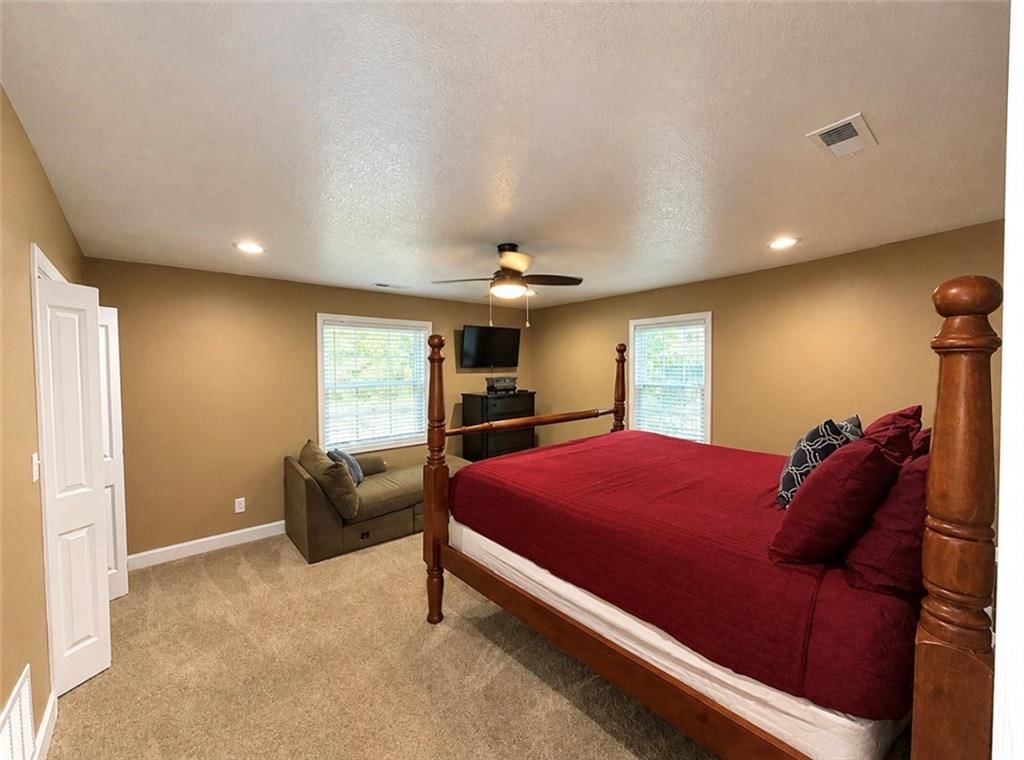 Photo 71 of 74 - 5417 Paseo Boulevard, Kansas City, MO 64110
