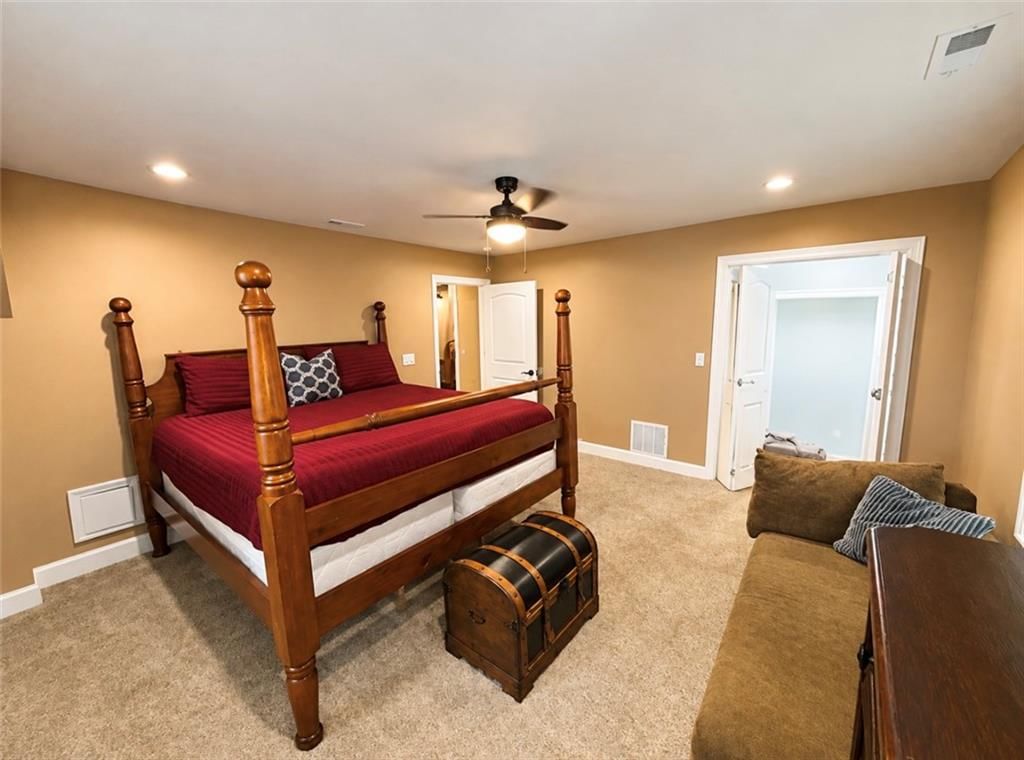 Photo 72 of 74 - 5417 Paseo Boulevard, Kansas City, MO 64110