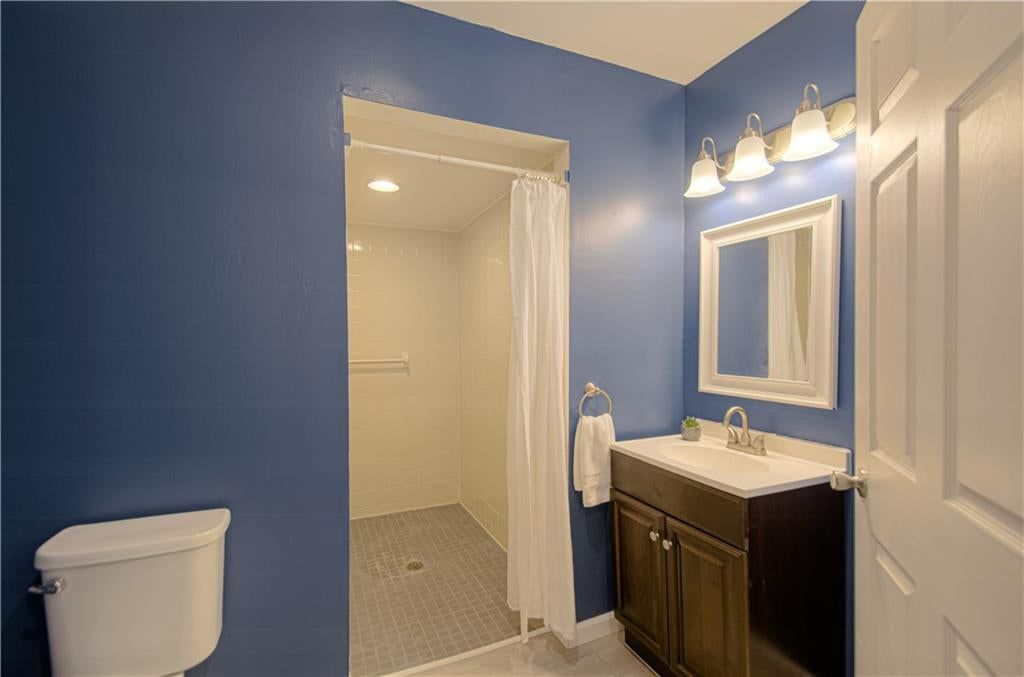 2029 E Wyandotte Street — photo 16