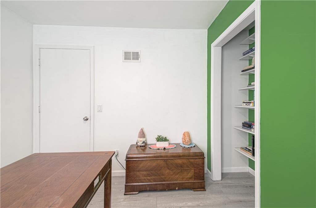 2029 E Wyandotte Street — photo 24