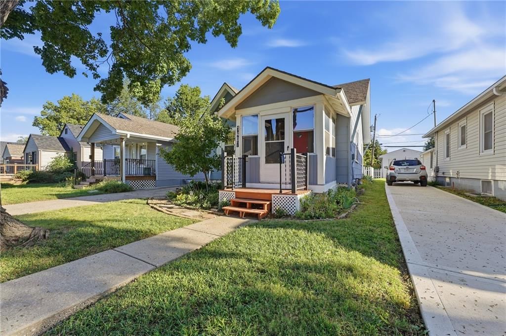 1407 E 24th Avenue, North Kansas City, MO: listing photo 2