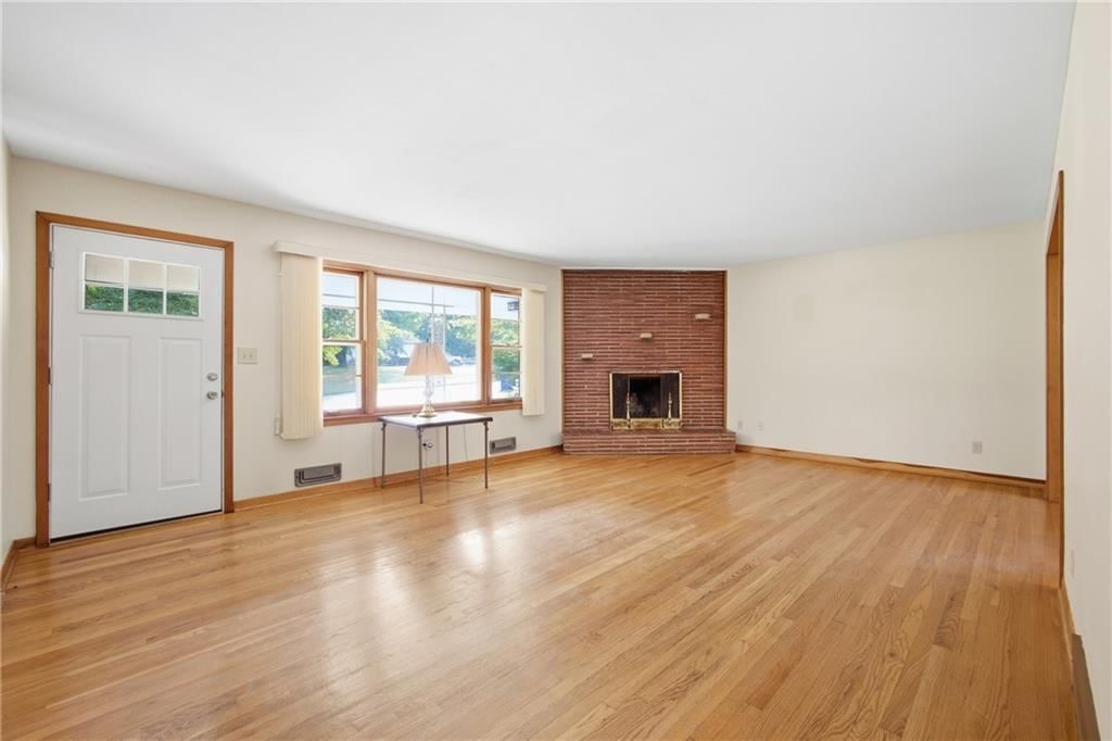 6710 N Baltimore Avenue — photo 7