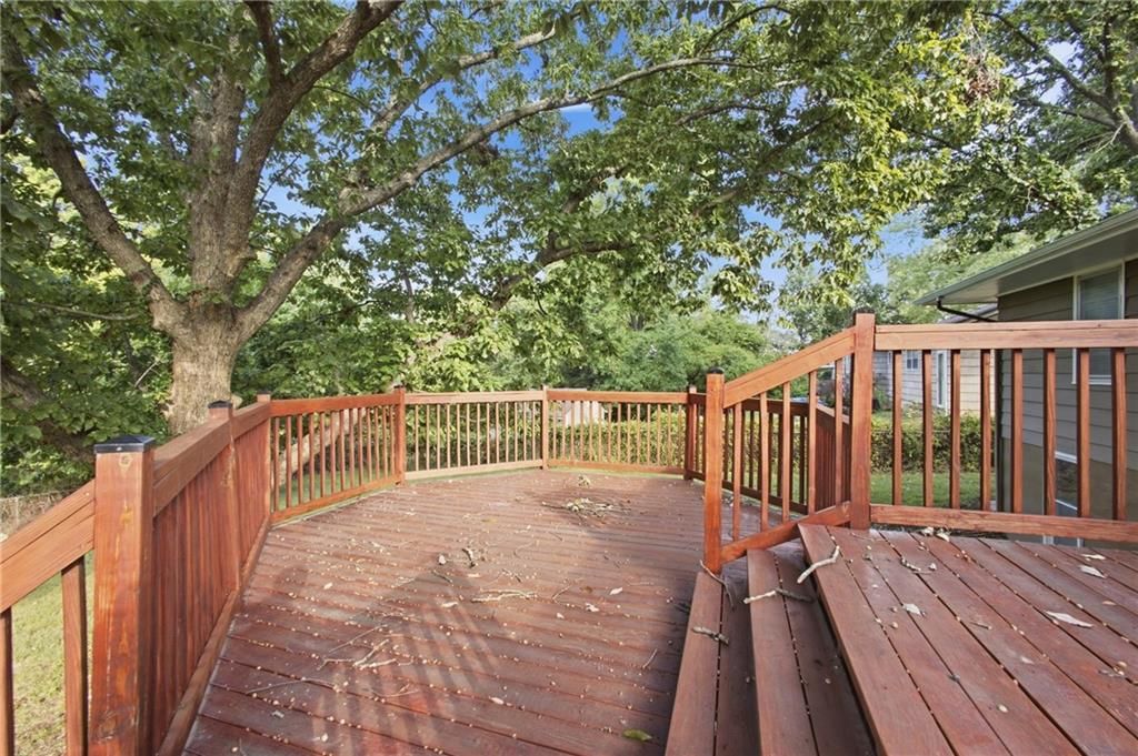 6710 N Baltimore Avenue — photo 28
