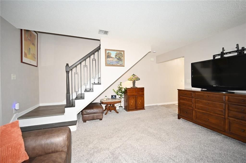 6125 NE Moonstone Court — photo 6