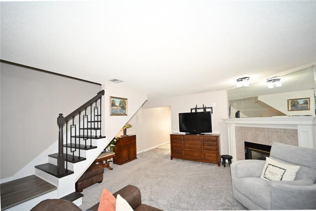 6125 NE Moonstone Court — photo 8