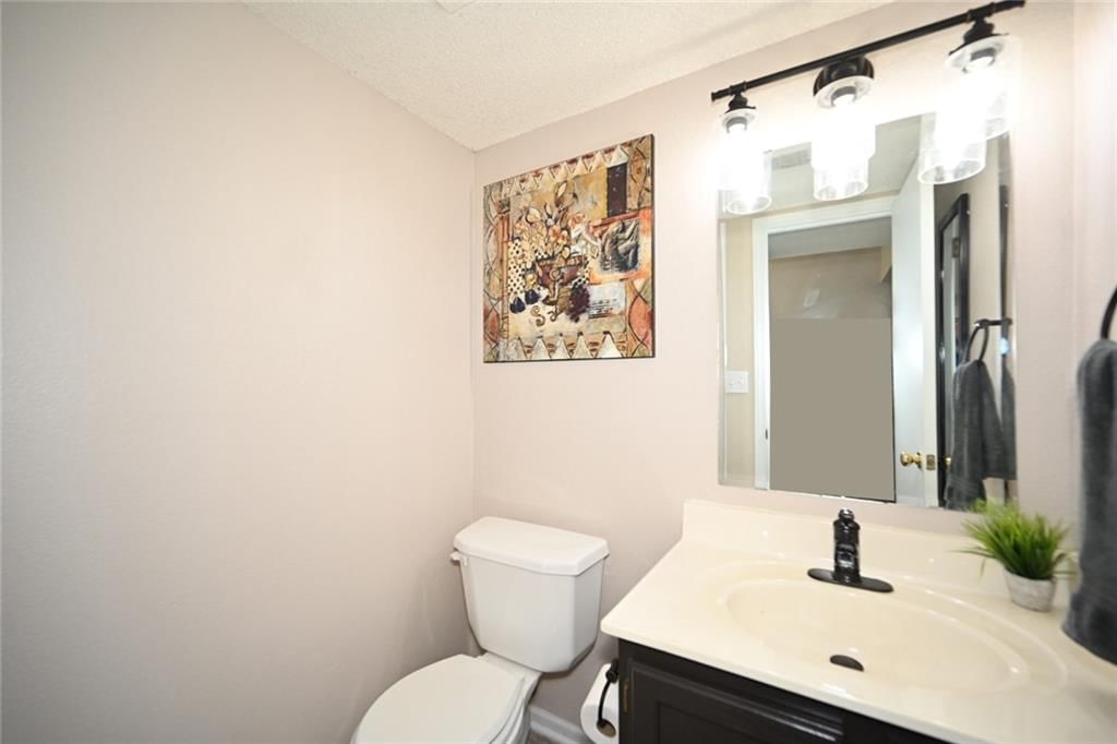 6125 NE Moonstone Court — photo 22