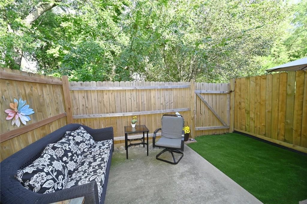 6125 NE Moonstone Court — photo 26