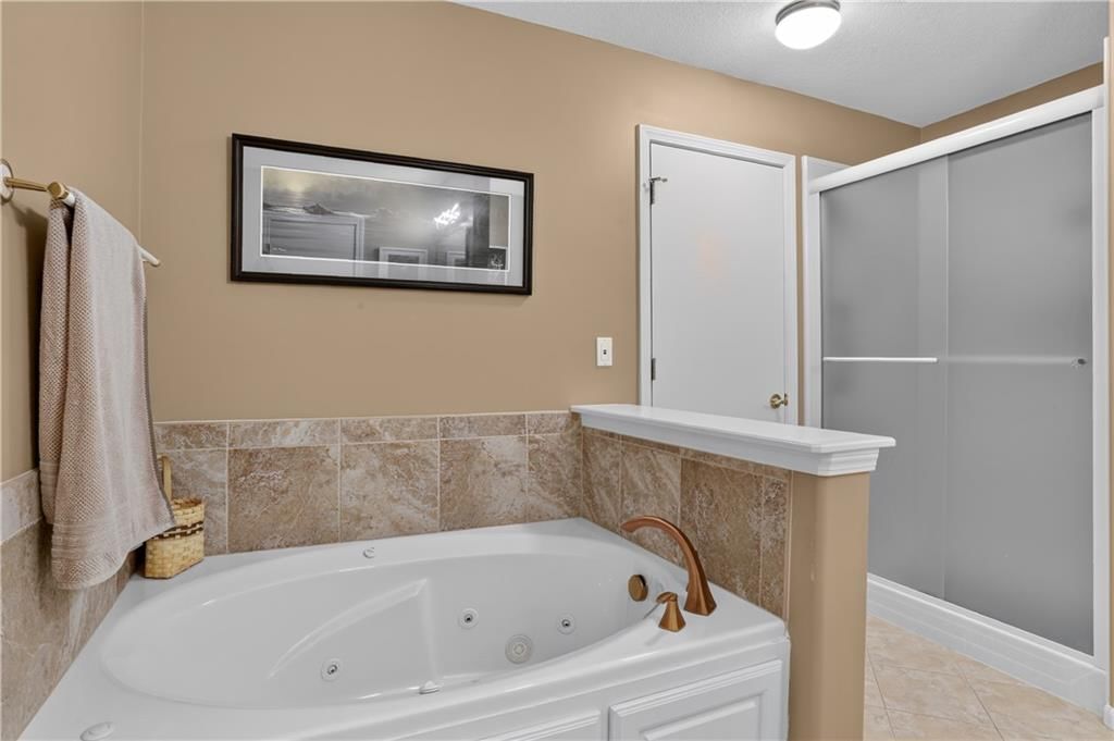 Photo 15 of 27 - 12200 E 89th Street, Kansas City, MO 64138