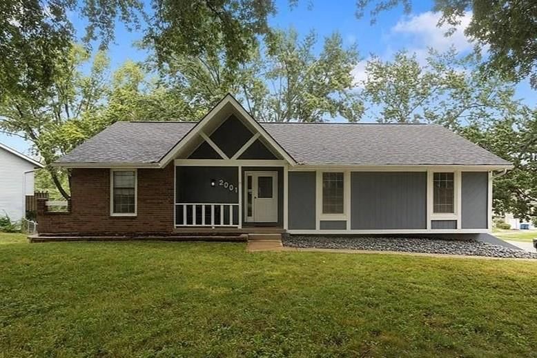 2001 Place Liberte Drive, Liberty, MO