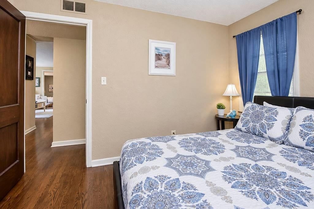 5141 Monrovia Street — photo 17
