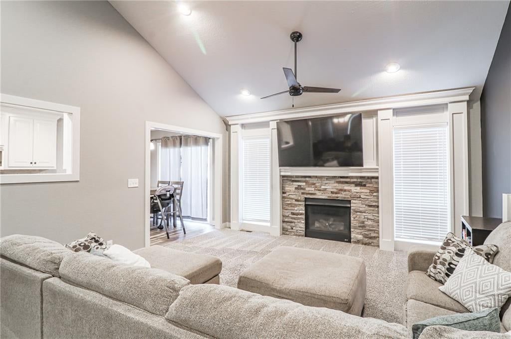 1805 NW Nicholas Drive, Grain Valley, MO: listing photo 2