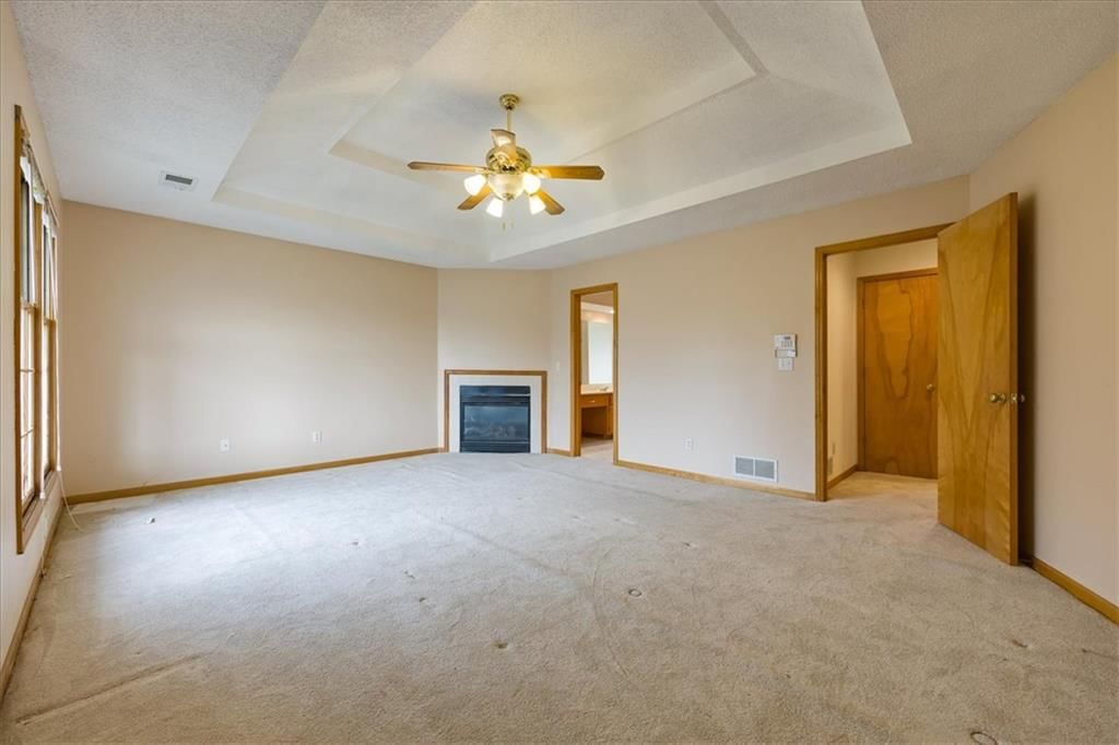 Photo 18 of 35 - 7200 E 69th Street, Kansas City, MO 64133