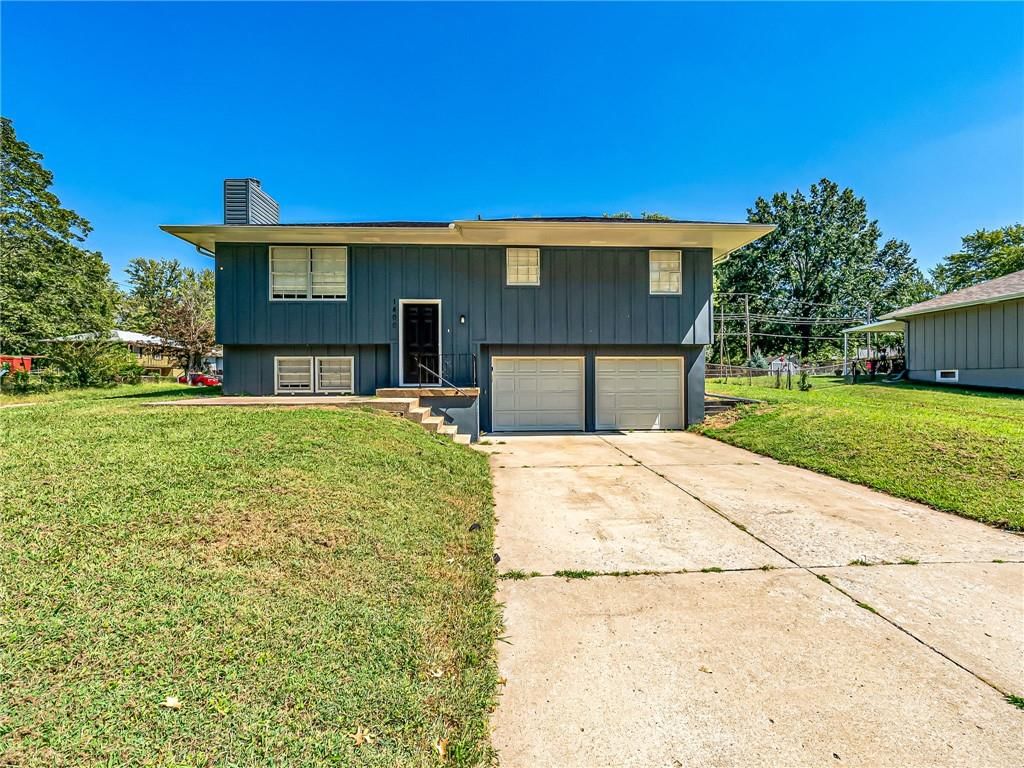 1400 SW Speas Drive — photo 1
