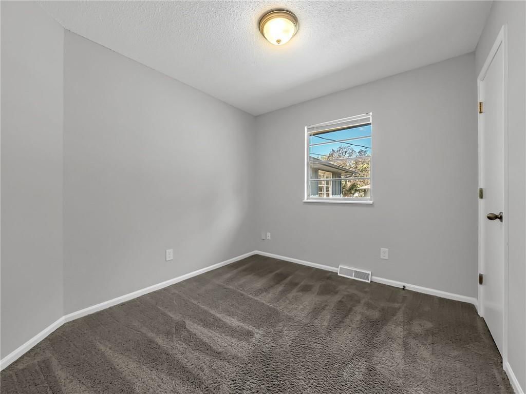 1400 SW Speas Drive — photo 25