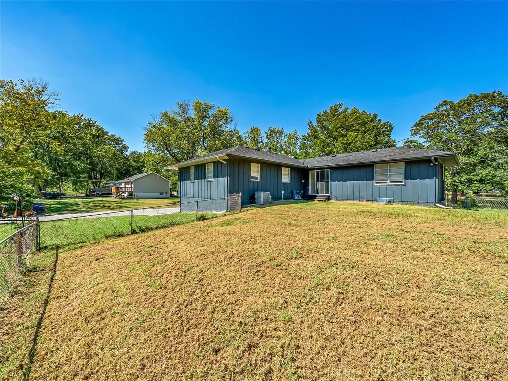 1400 SW Speas Drive — photo 32