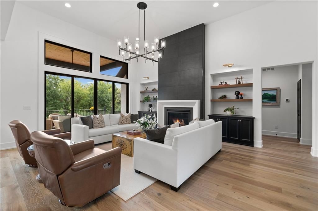8681 NE Shoal Creek Valley Drive — photo 7