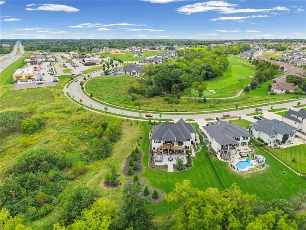 8681 NE Shoal Creek Valley Drive — photo 89