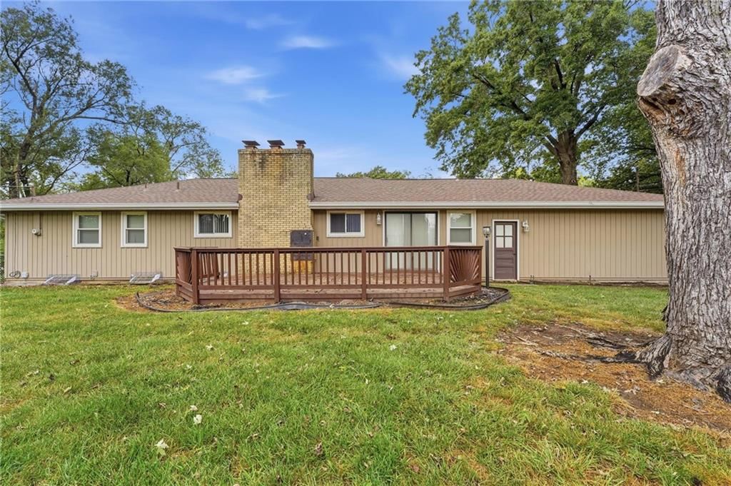 7417 NW Woody Creek Lane — photo 34