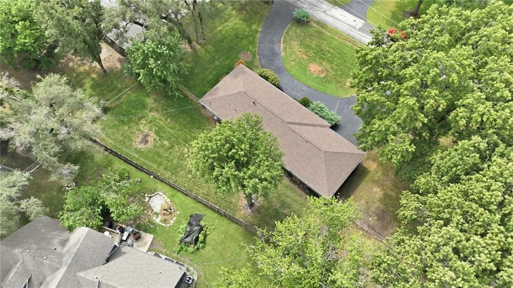Photo 41 of 41 - 7417 NW Woody Creek Lane, Platte Woods, MO 64151