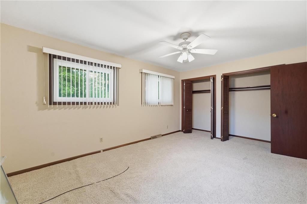Photo 27 of 41 - 7417 NW Woody Creek Lane, Platte Woods, MO 64151