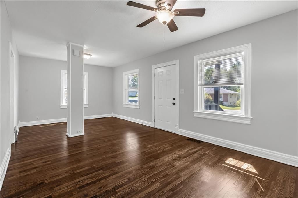 406 NE Forest Avenue — photo 5