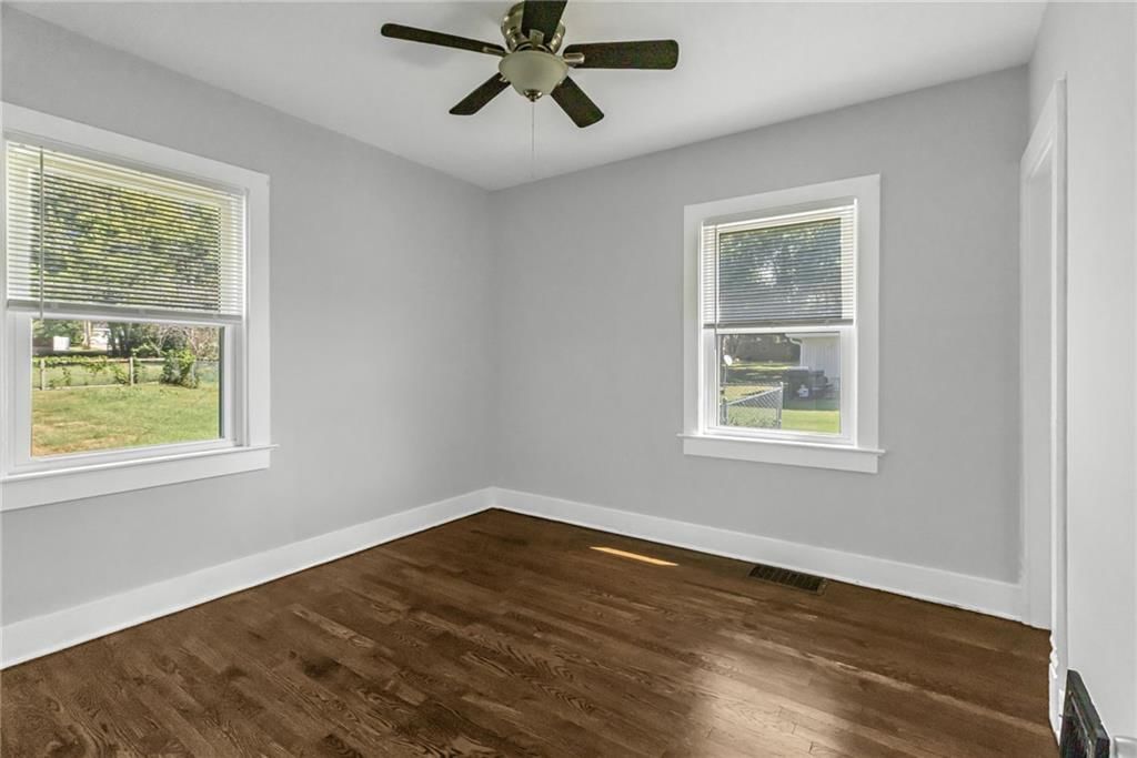 406 NE Forest Avenue — photo 14