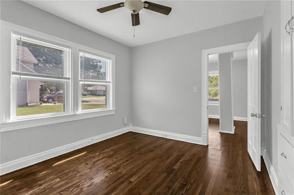 406 NE Forest Avenue — photo 17