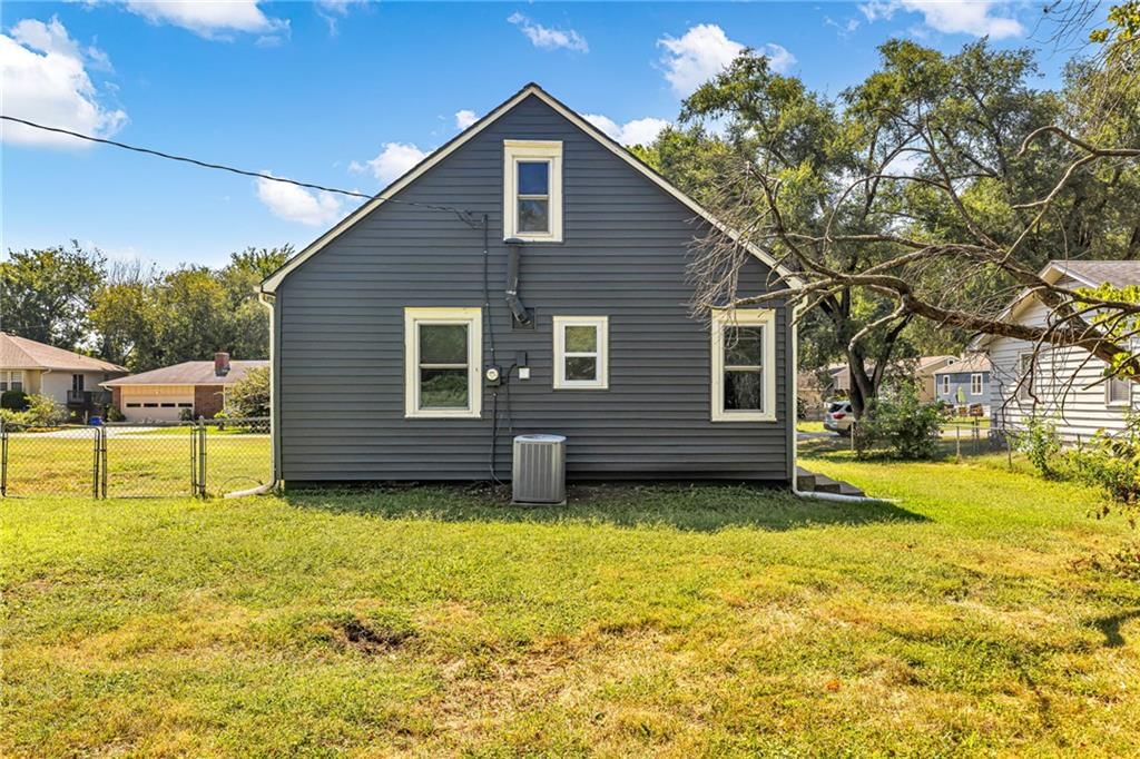 406 NE Forest Avenue — photo 24