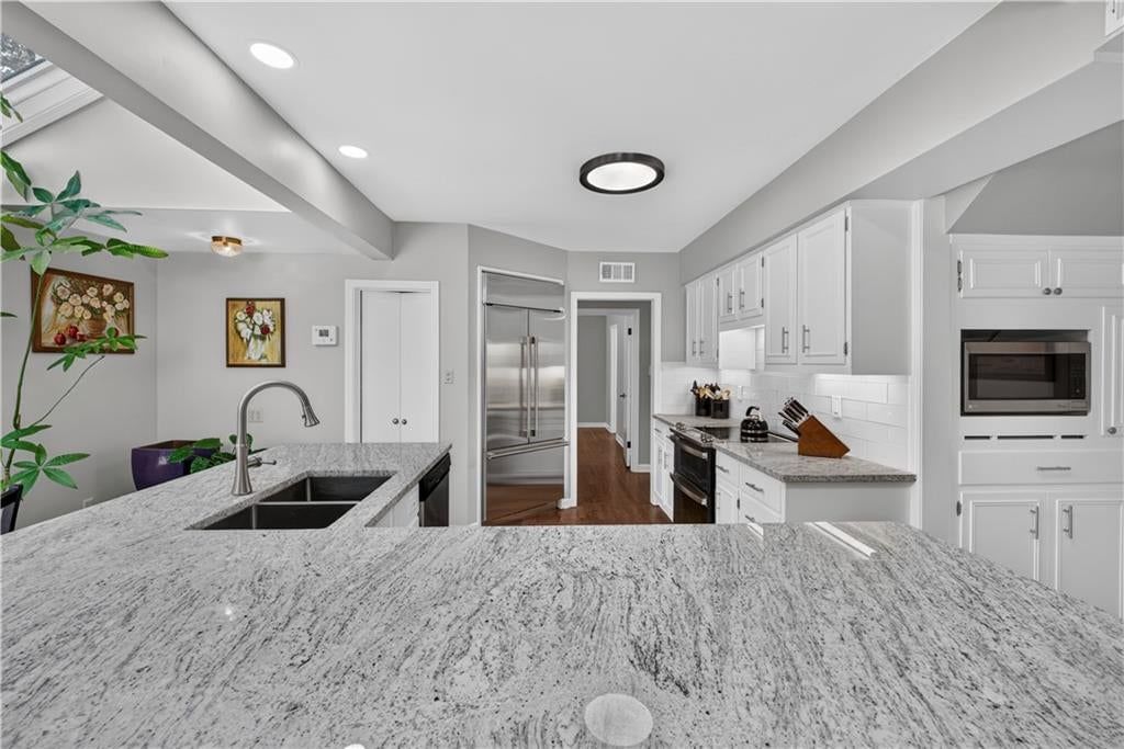 5115 Ward Parkway — photo 26