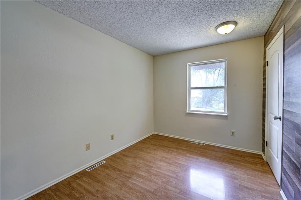 5113 NW Downing Street — photo 17