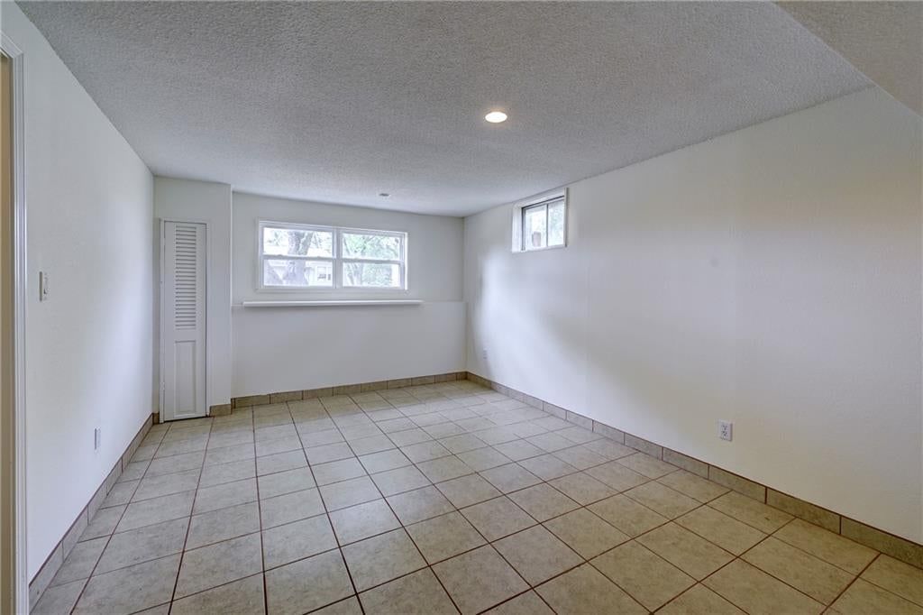 5113 NW Downing Street — photo 21