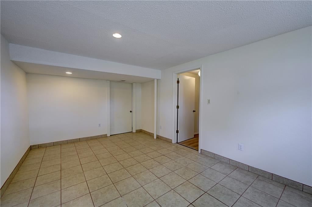 5113 NW Downing Street — photo 22
