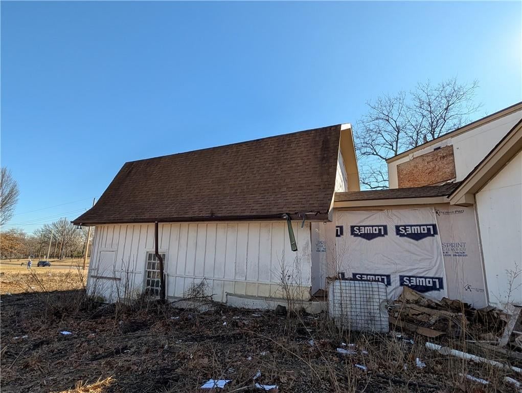 15875 Switzer Road — photo 23