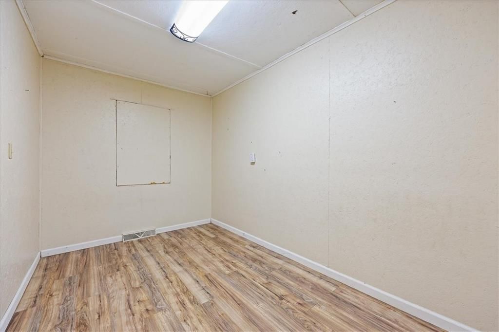 102 Collette Street — photo 16