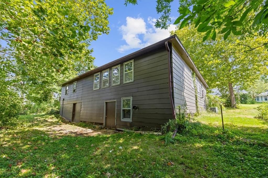 102 Collette Street — photo 25