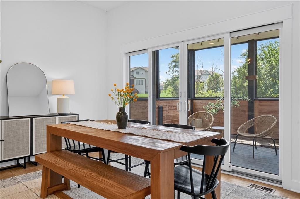 5968 Oak Creek Court — photo 11